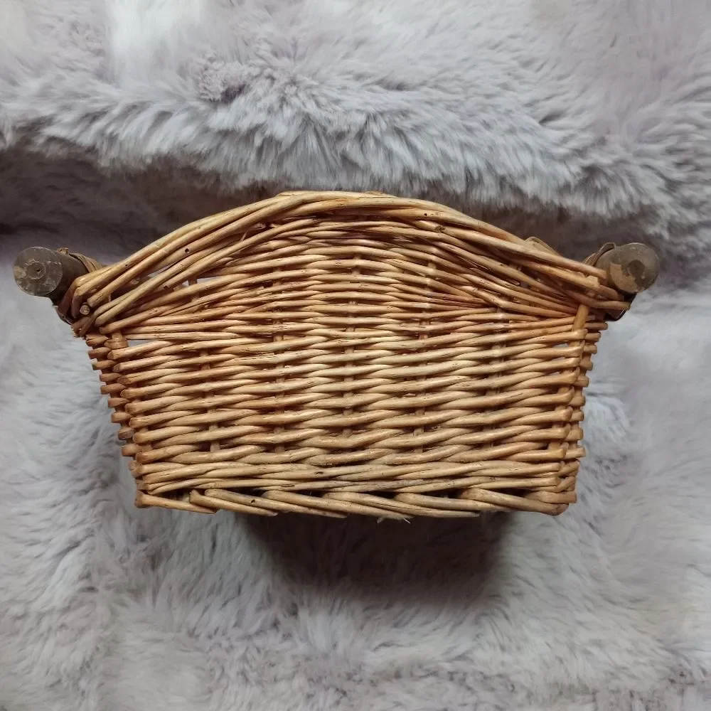 Woven Wicker Basket Golden Brown Medium with Wood Handles